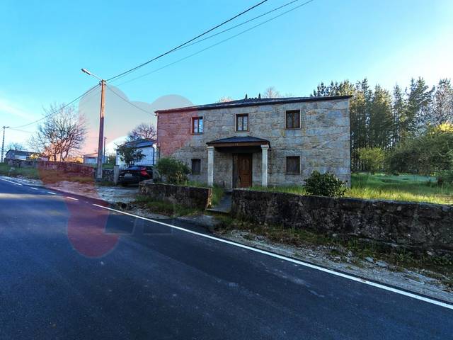 Casa-chalet en Venta en Lugar Quetesende - Pq Piñeiro en O Corgo