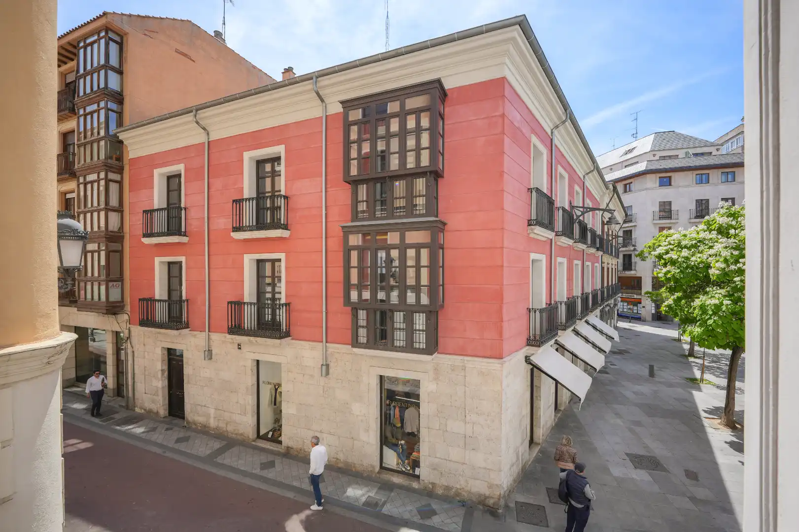 Exterior view of Flat for sale in Valladolid  with Heating, Parquet flooring and Storage room