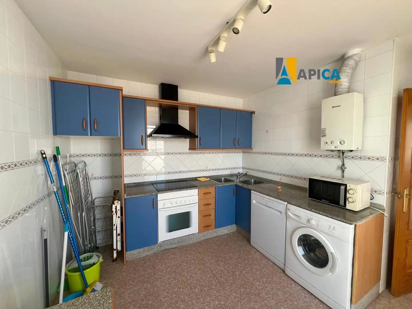 Kitchen of Flat for sale in Conil de la Frontera  with Air Conditioner and Terrace