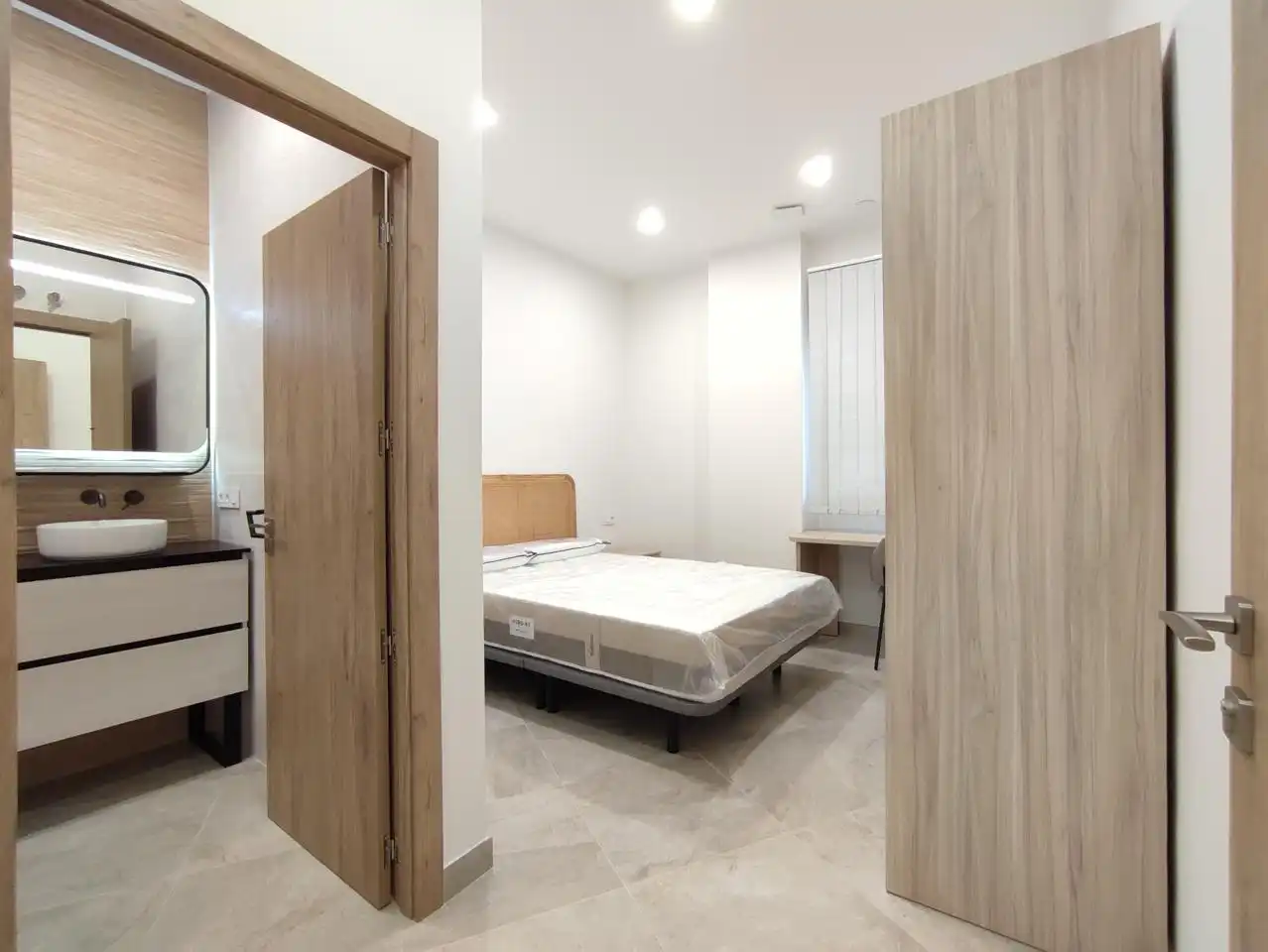 Ground floor for rent in Feria