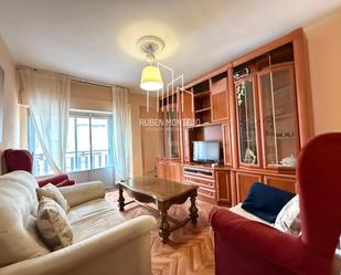 Living room of Flat to rent in Salamanca Capital  with Heating, Parquet flooring and Terrace