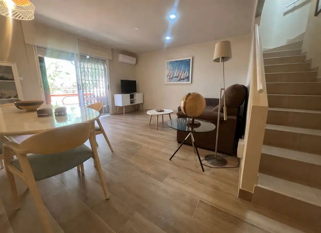 Sala d'estar de Casa o xalet en venda en Sant Joan d'Alacant amb Aire condicionat, Calefacció i Jardí privat