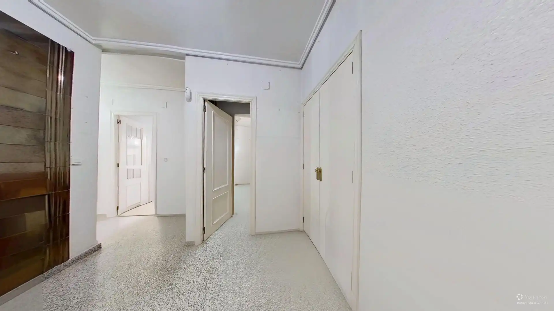 Flat for sale in Valencia  with Air Conditioner, Terrace and Storage room