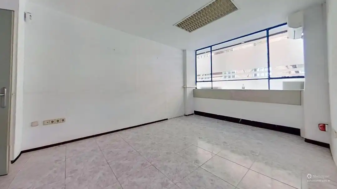 Office for rent in Madrid  with Air Conditioner and Heating