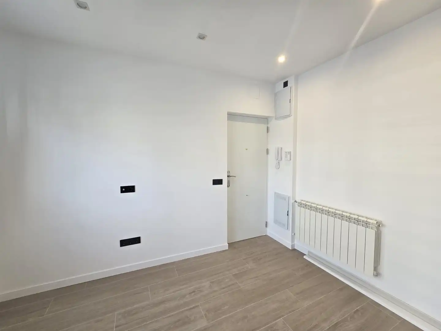 Piso en venta en Calle Escudero, 22, Casco Antiguo