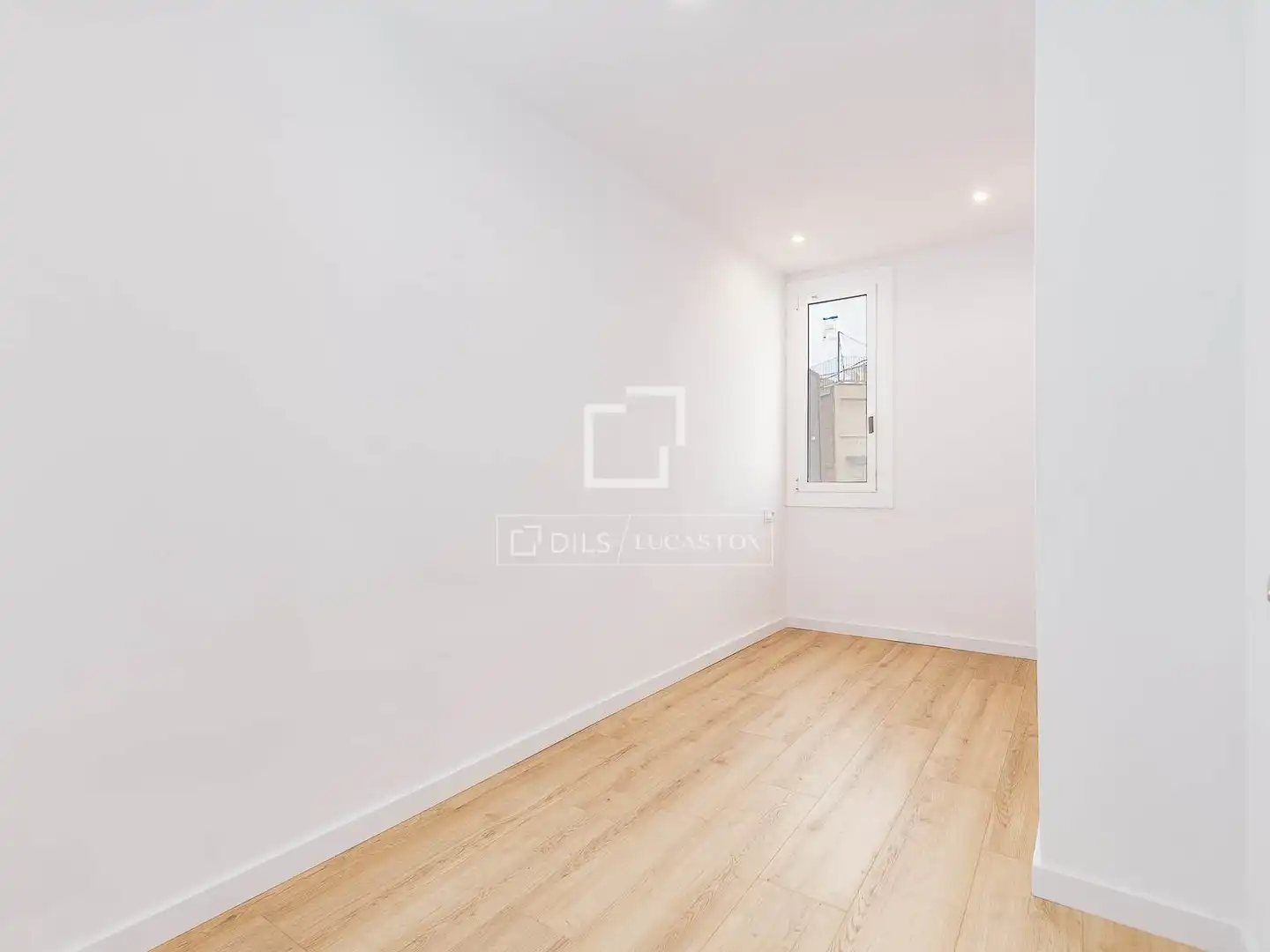 Schlafzimmer von Wohnung zum Verkauf in Barcelona mit Klimaanlage, Heizung und Parkett