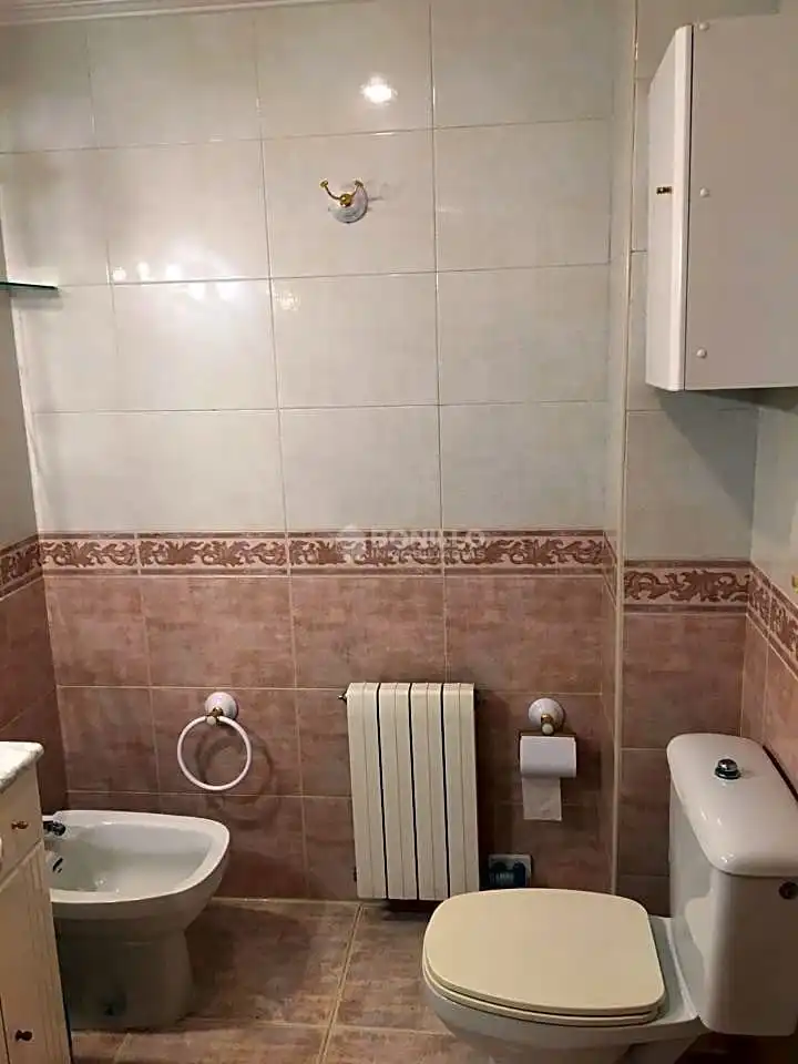 Flat with terrace to rent in Avenida de Sagunto, imagen 36