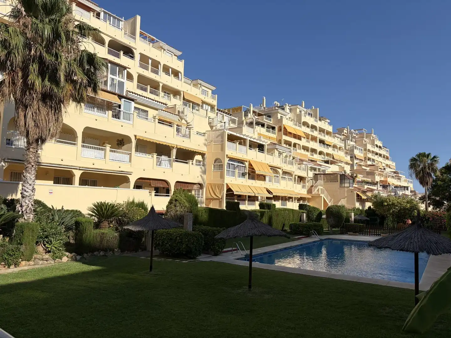Apartament amb piscina en venda a Torrequebrada, imagen 25