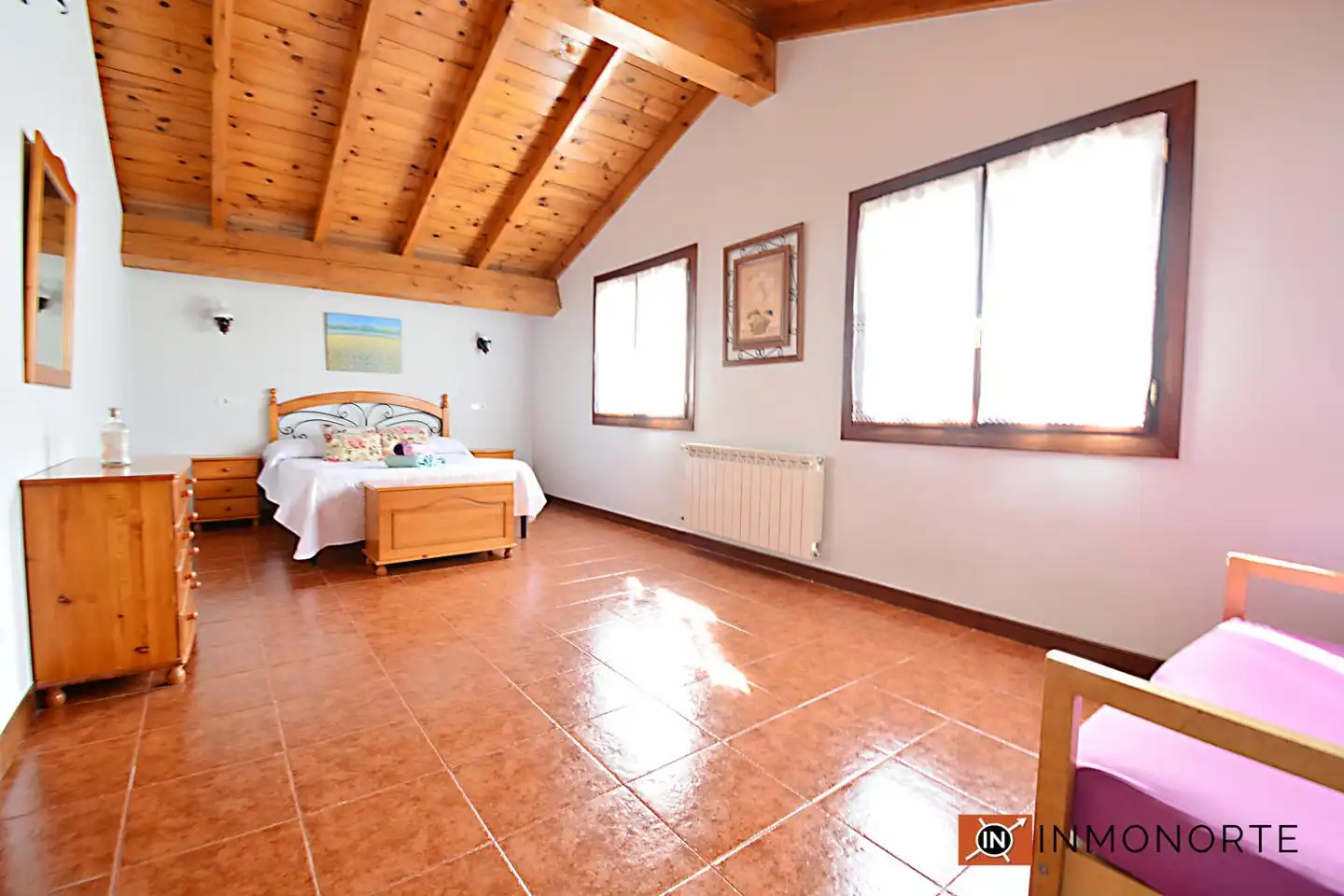 Dormitori de Casa o xalet en venda en Hazas de Cesto