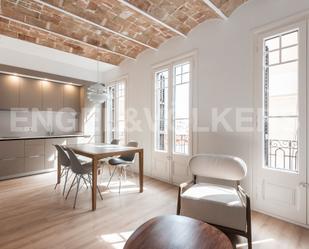 Menjador de Apartament de lloguer en  Barcelona Capital amb Aire condicionat, Calefacció i Parquet