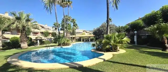 Apartament amb piscina de lloguer a Montañar - El Arenal
