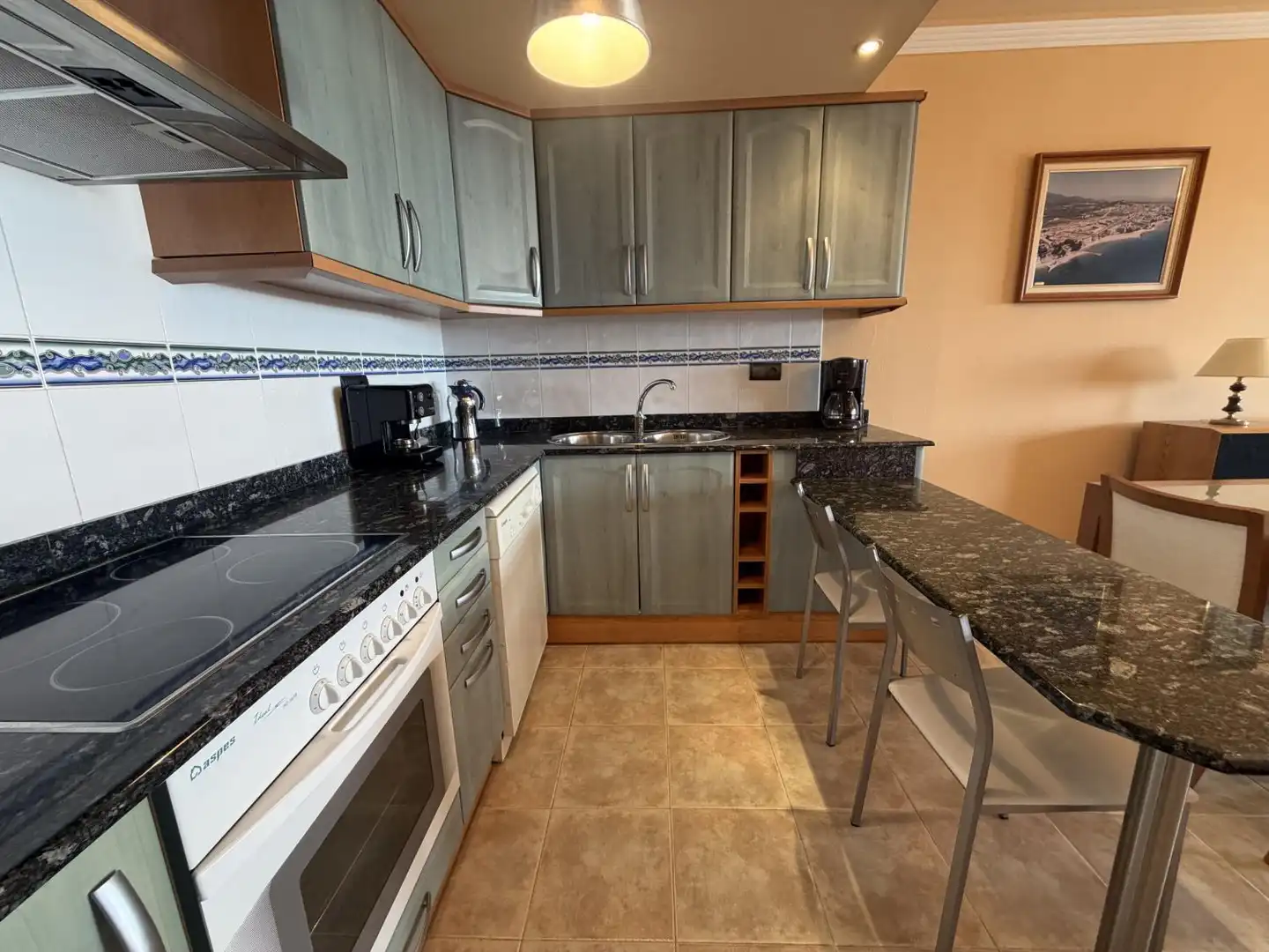 Cuina de Apartament en venda en La Ràpita amb Aire condicionat, Jardí privat i Terrassa
