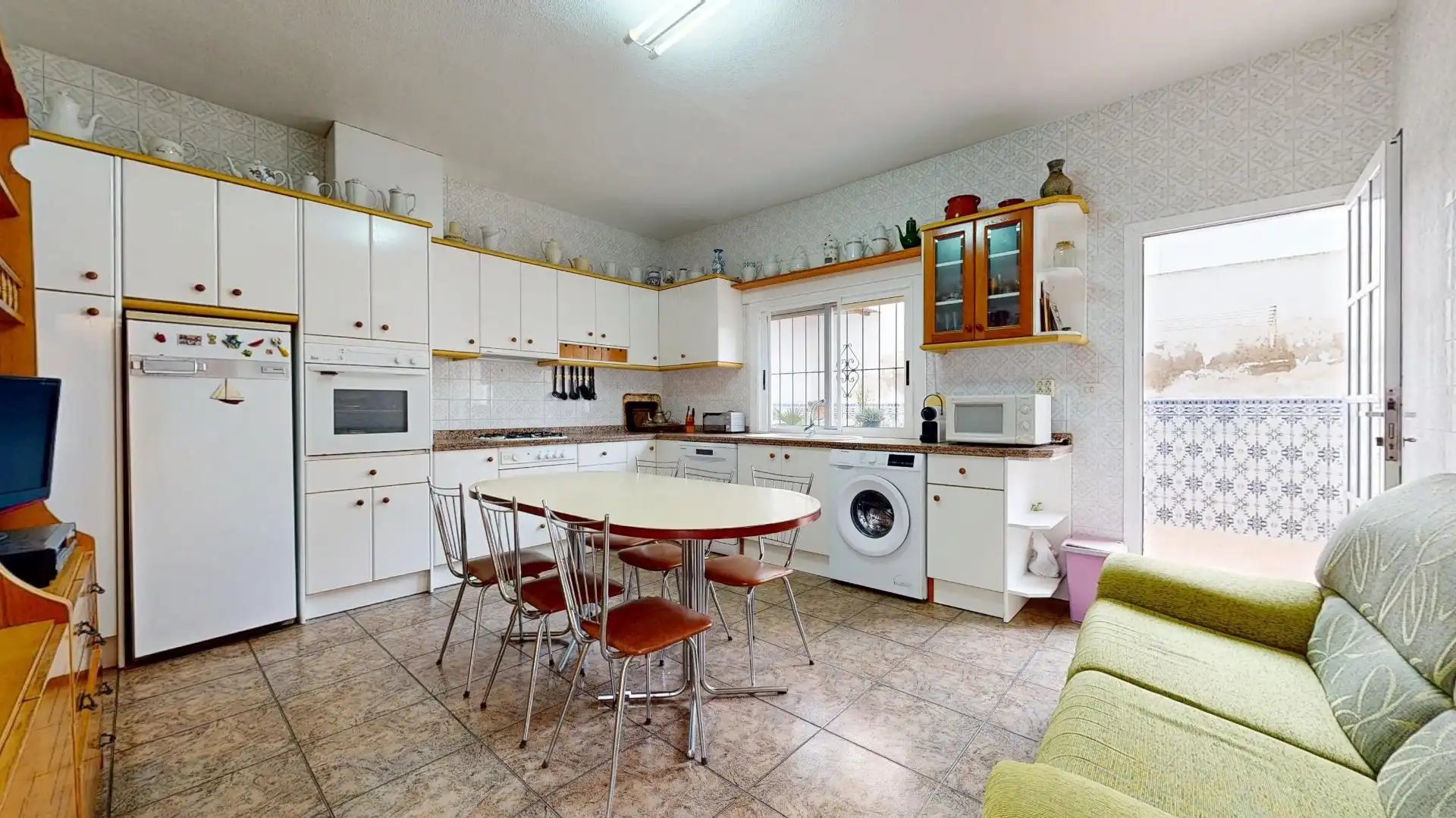 House with terrace for sale in Avenida de los Villenas, imagen 6