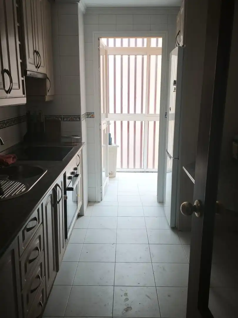Piso con ascensor en venta en El Rinconcillo, imagen 11
