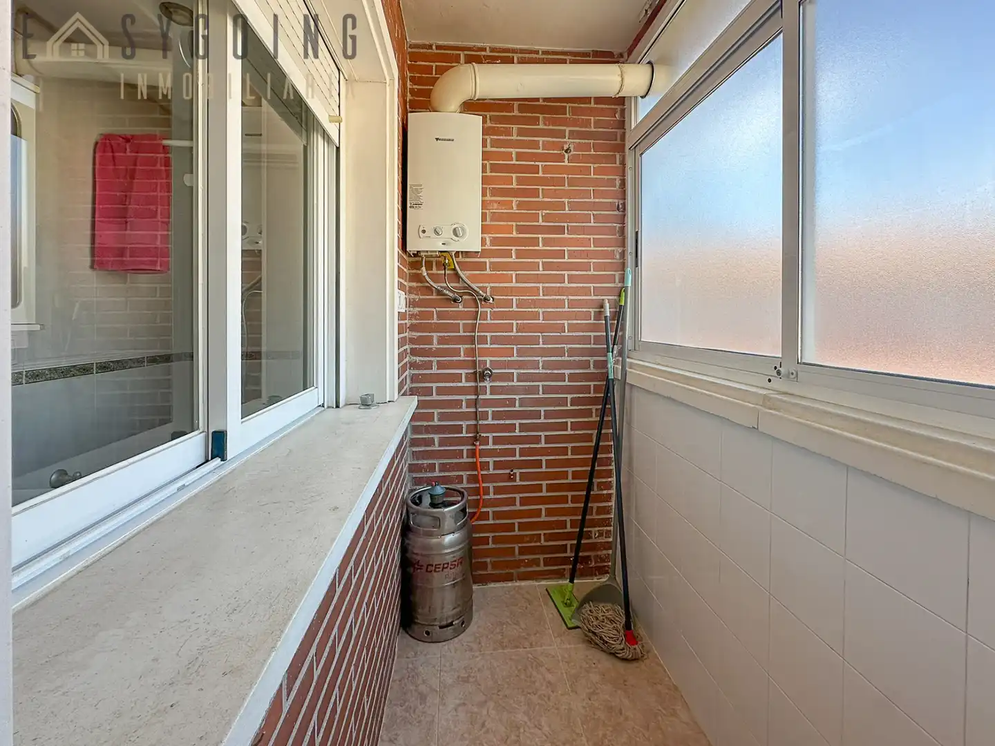Reihenhaus mit Pool zum Verkauf in Calle Logroño, imagen 36