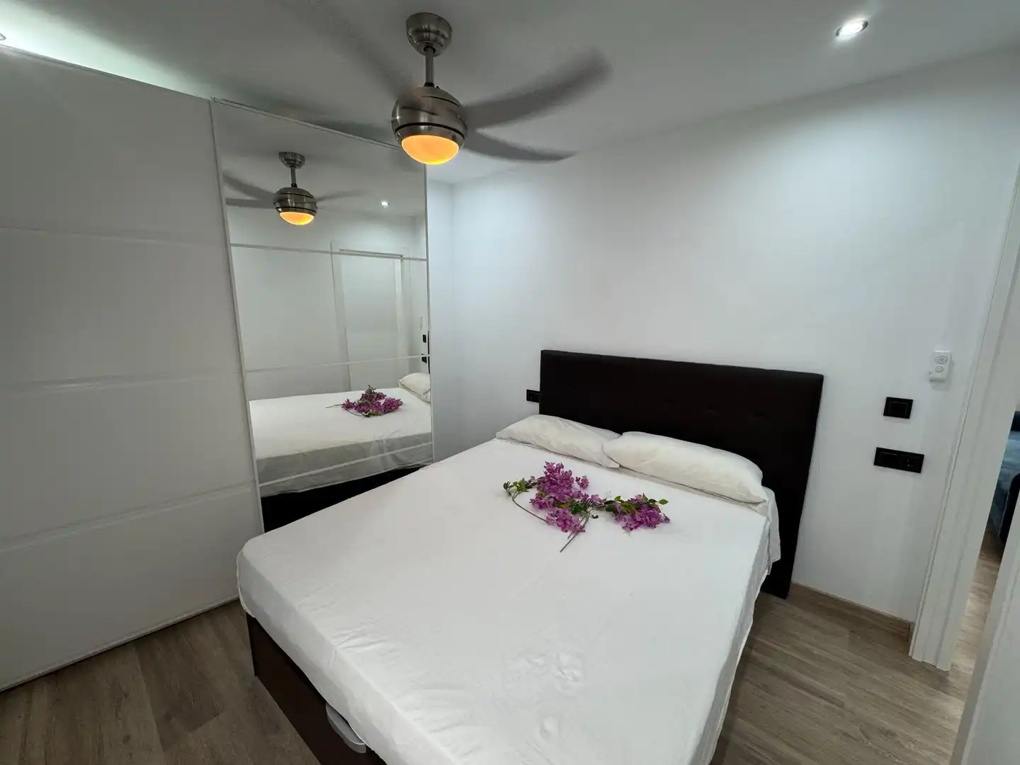 Bedroom of Flat for sale in Málaga  with Air Conditioner, Heating and Furnished