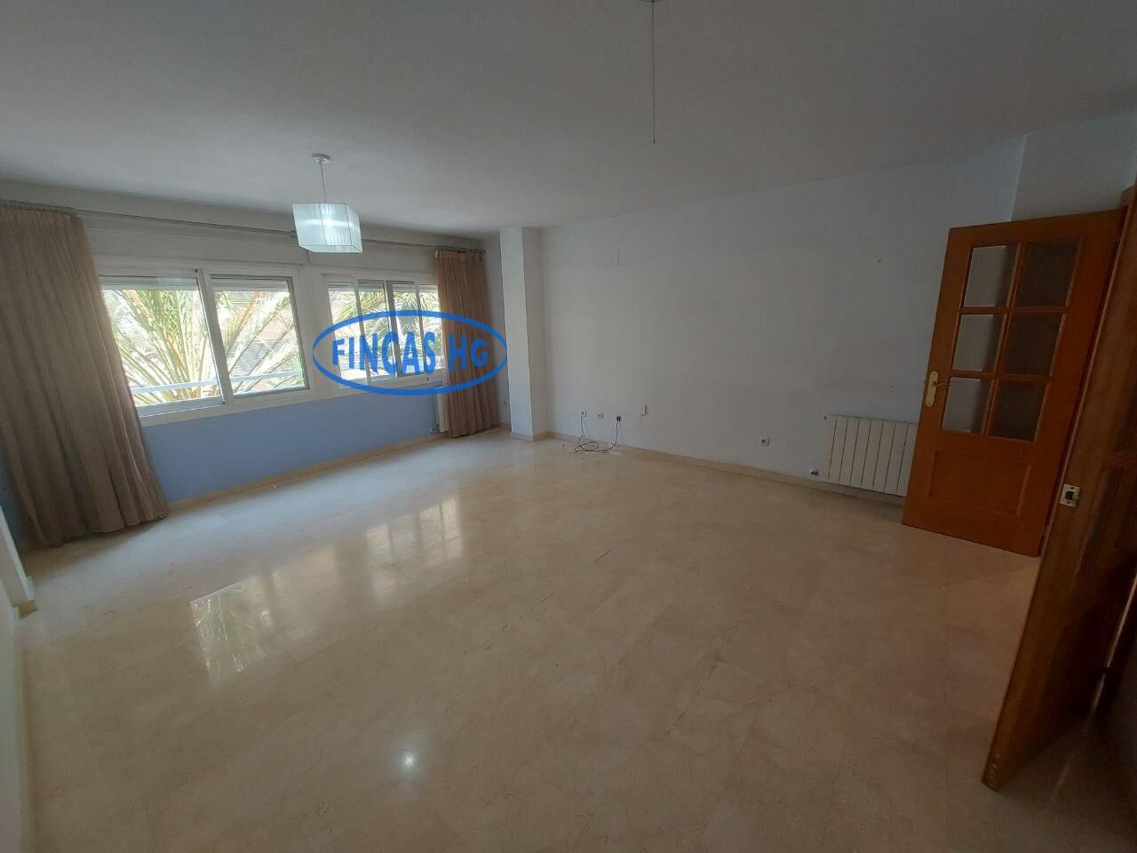 Piso en venta en Alicante / Alacant con Aire acondicionado y Calefacción