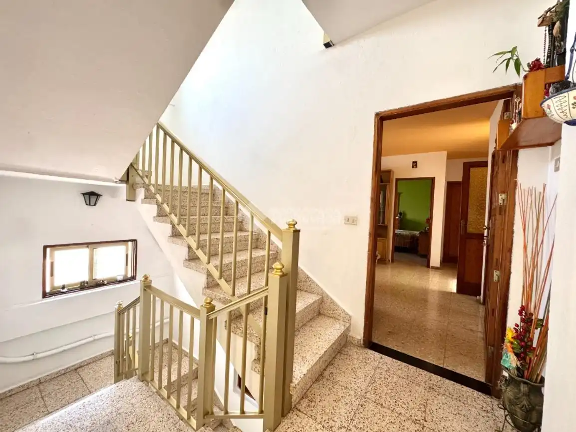 Casa adosada en venda en Las Palmas de Gran Canaria amb Traster i Balcó