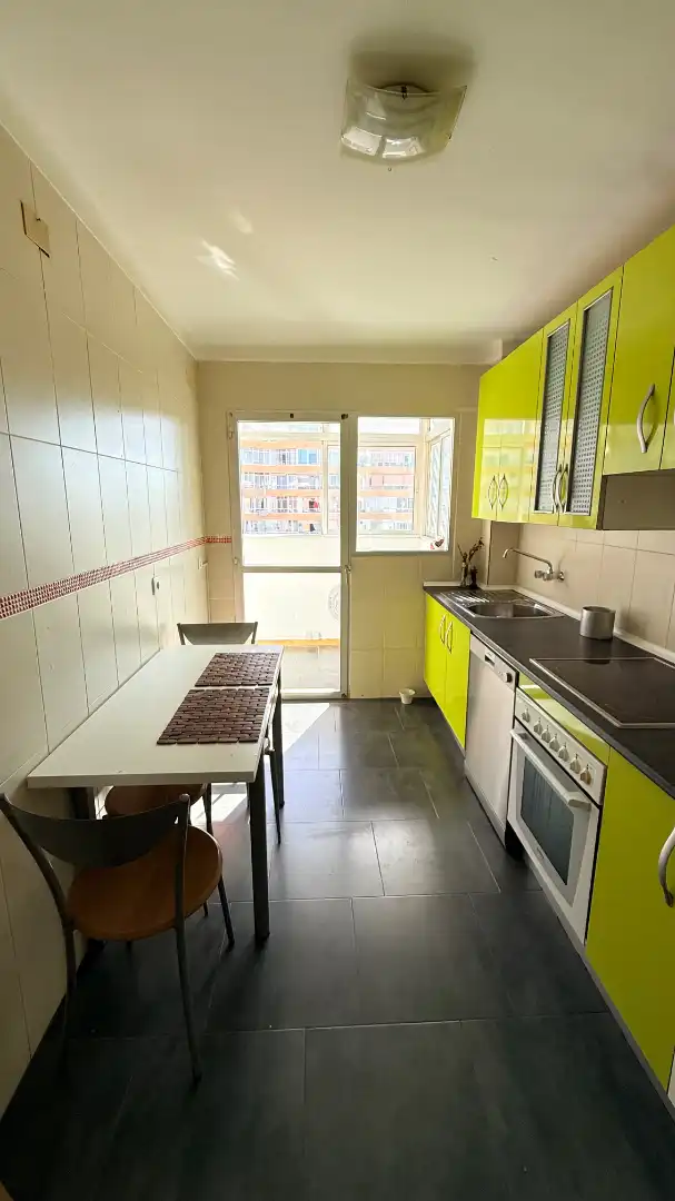 Cocina de Piso en venta en Torremolinos con Aire acondicionado, Terraza y Trastero