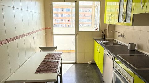 Foto 5 de Piso en venta en Avenida Benalmádena, El Pinillo, Torremolinos