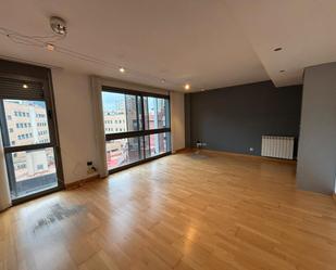 Sala d'estar de Oficina de lloguer en  Barcelona Capital amb Aire condicionat, Calefacció i Moblat