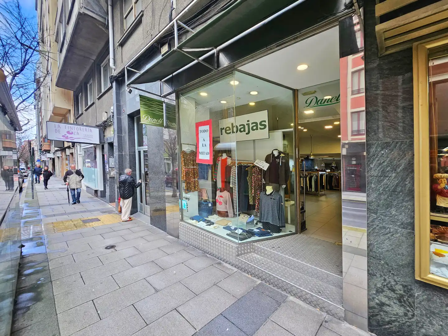 Locale commerciale in cessione a Avenida de Oza, imagen 15