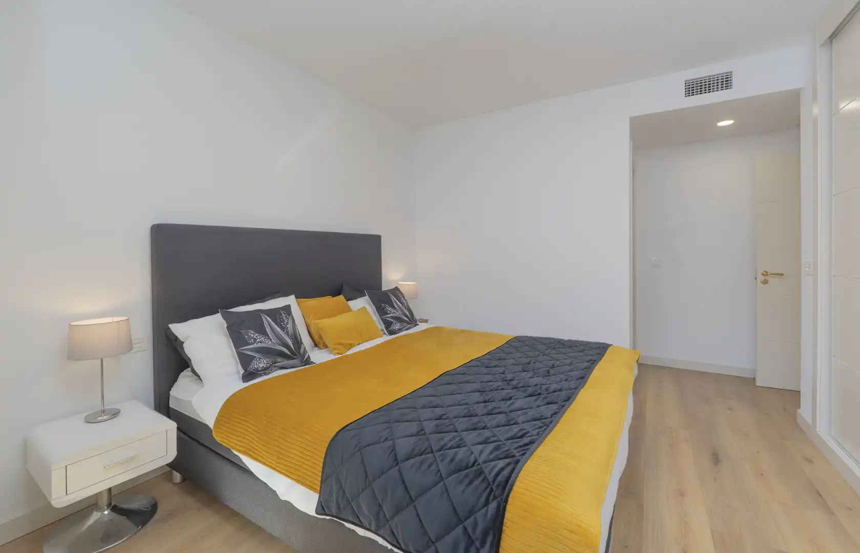 Dormitori de Apartament en venda en Benalmádena amb Aire condicionat, Calefacció i Terrassa