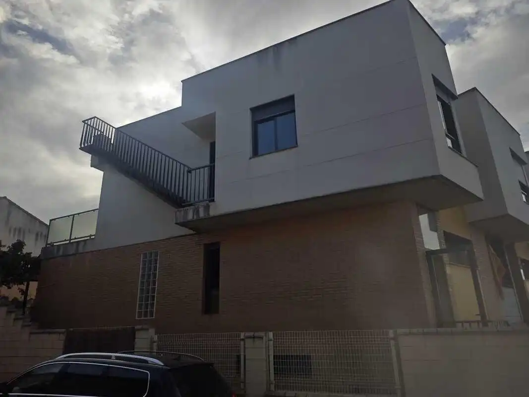 Adossat amb jardí en venda a Avenida VALENCIA, imagen 41