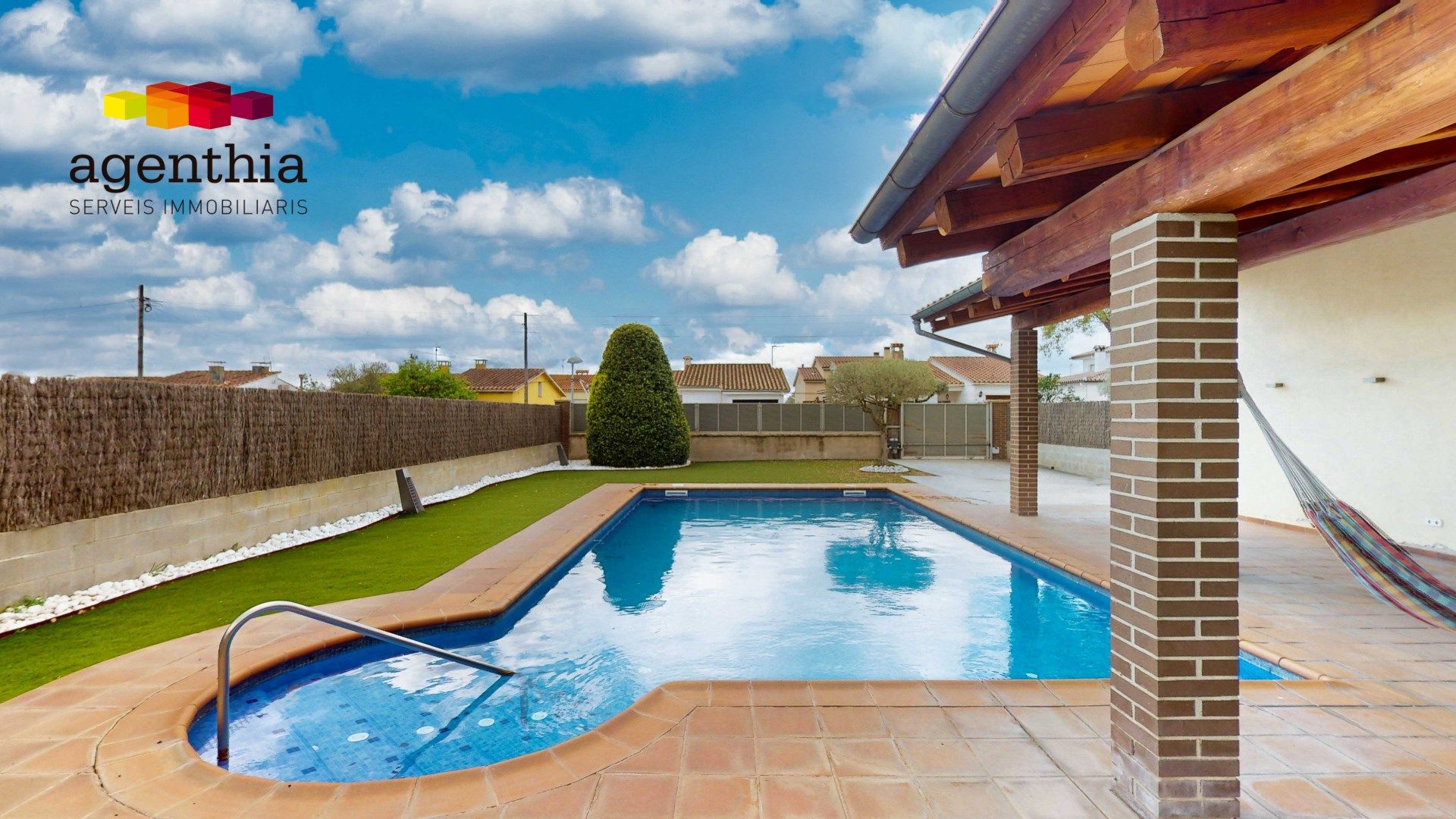 Swimming pool of House or chalet for sale in Sils  with Air Conditioner, Heating and Terrace