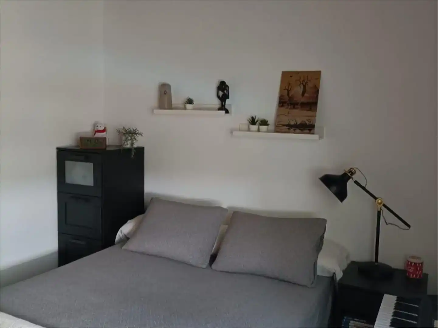 Habitación de Casa o chalet en venta en  Zaragoza Capital con Piscina y Balcón
