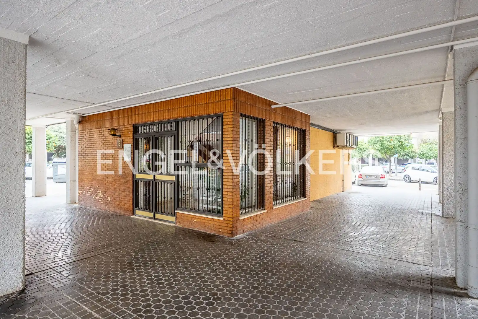 Exterior view of Flat for sale in Sevilla  with Heating, Swimming Pool and Balcony