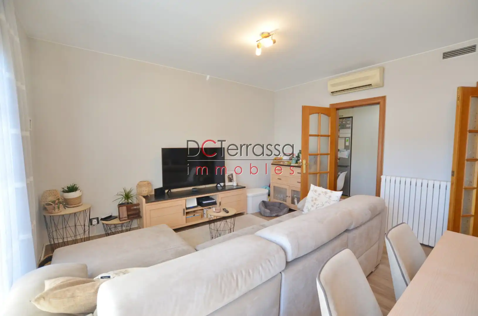 Sala de estar de Piso en venta en Terrassa con Aire acondicionado, Calefacción y Horno