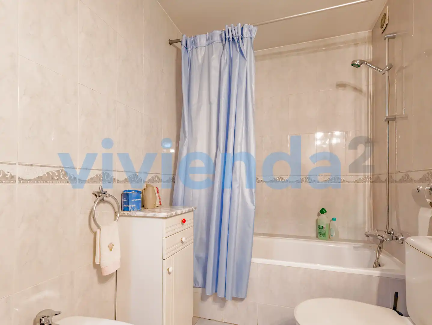 Badezimmer von Wohnung zum Verkauf in Madrid mit Heizung und Abstellraum