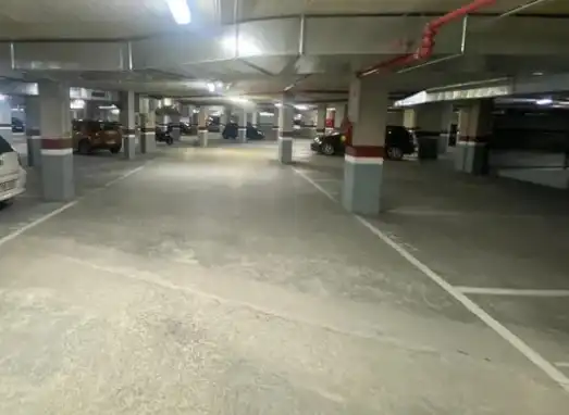Aparcament amb ascensor en venda a Rúa Víctor Velasco, imagen 5