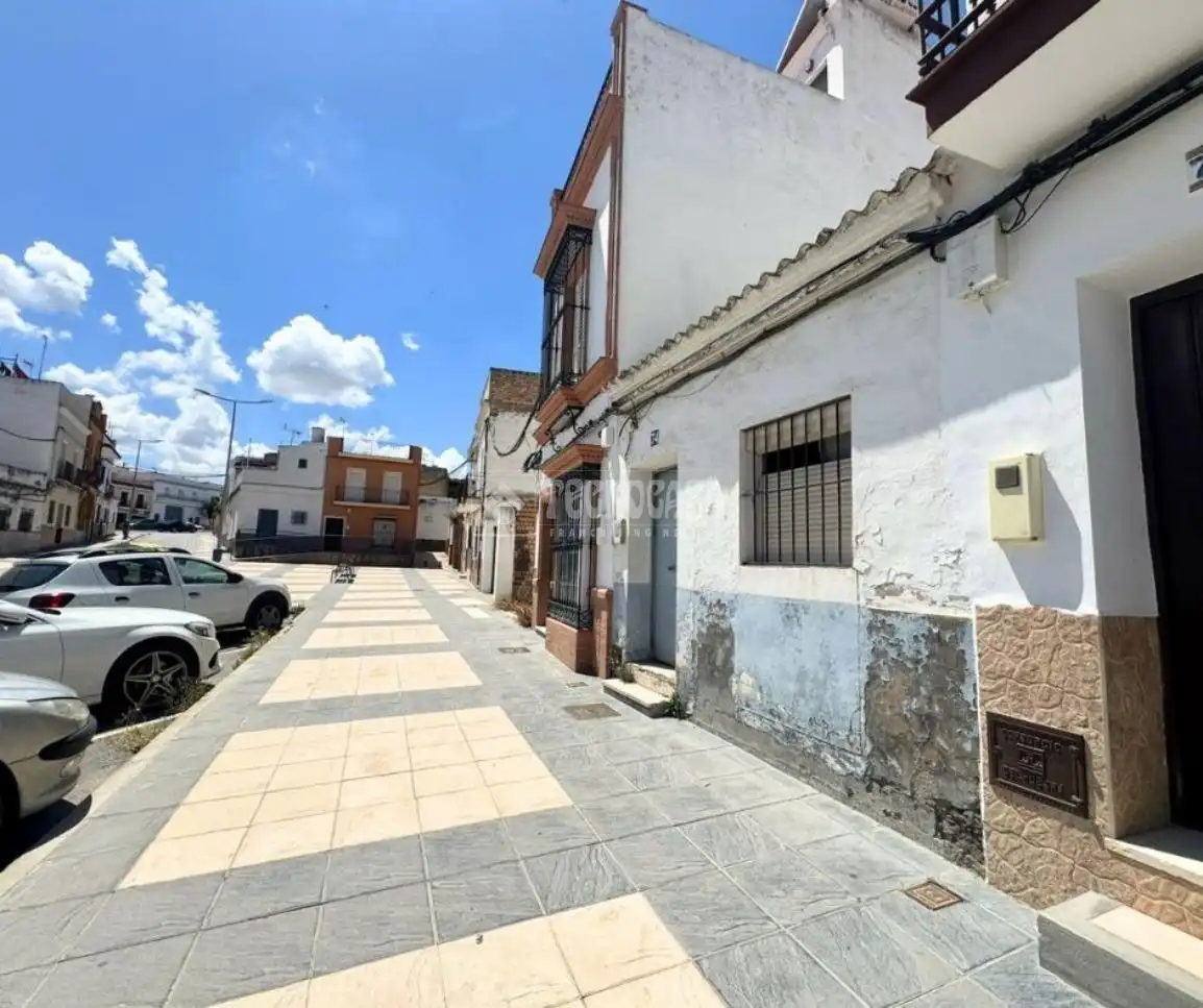 Vista exterior de Casa o xalet en venda en Las Cabezas de San Juan