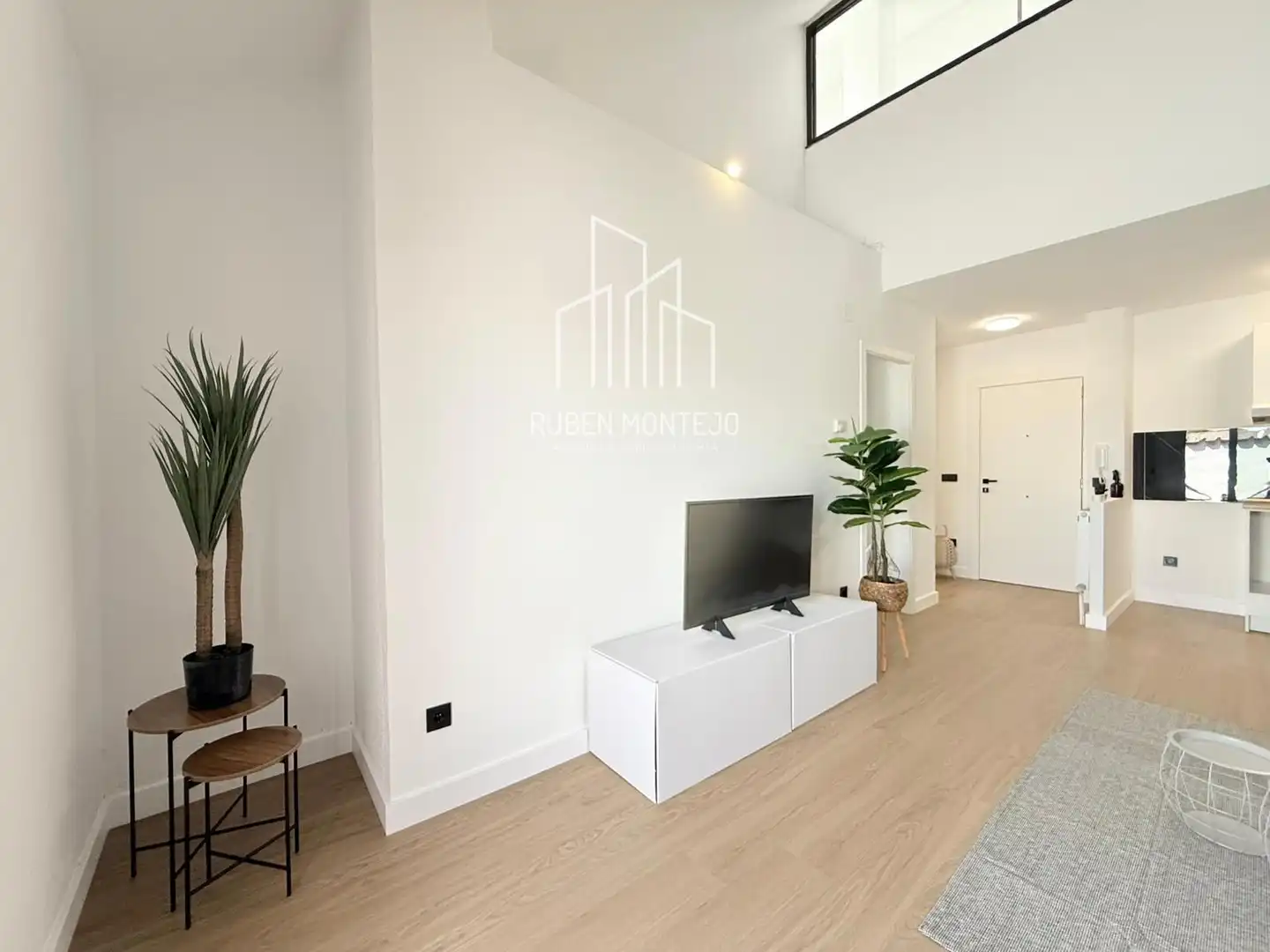 Sala de estar de Dúplex en venta en Villamayor con Calefacción, Terraza y Balcón