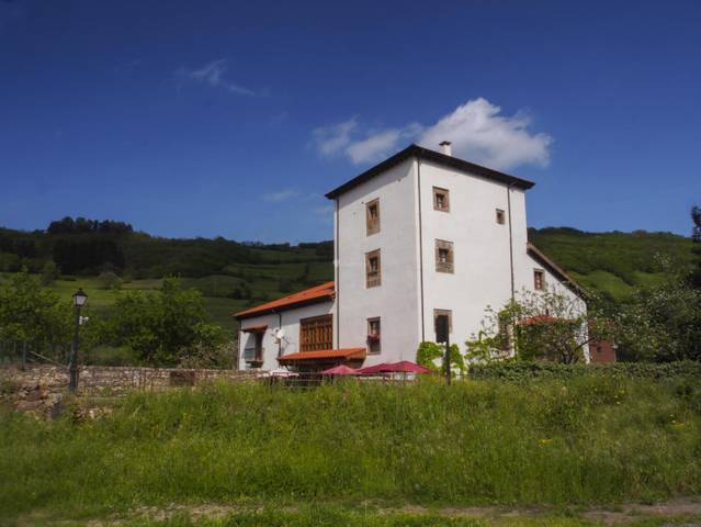 Edificio en Venta en Tineo
