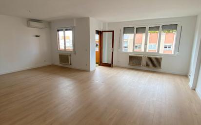 Living room of Flat to rent in  Palma de Mallorca  with Air Conditioner, Heating and Parquet flooring