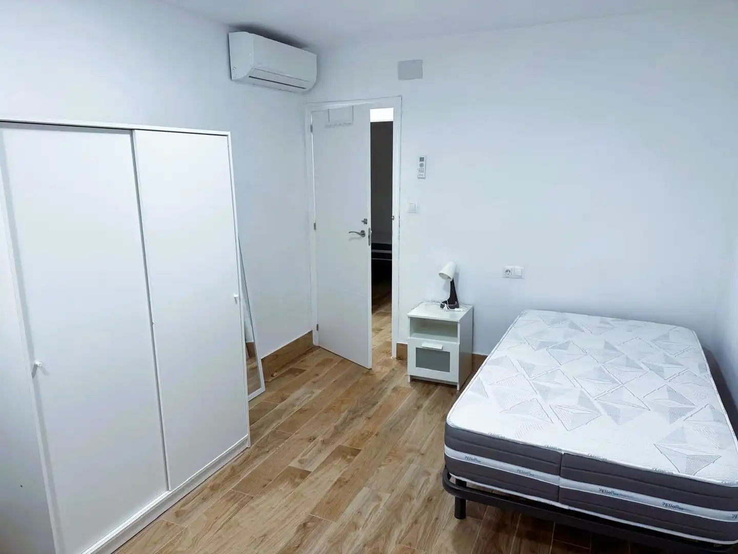 Bedroom of Flat for rent in Ronda