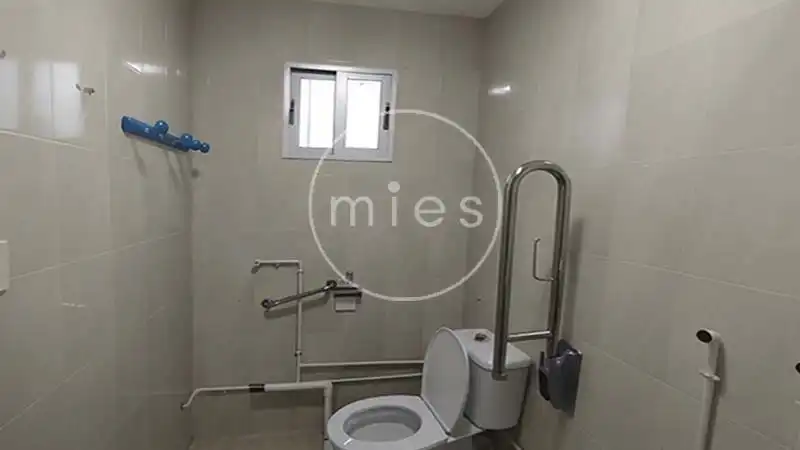 Badezimmer von Geschaftsraum zum Verkauf in Torrent