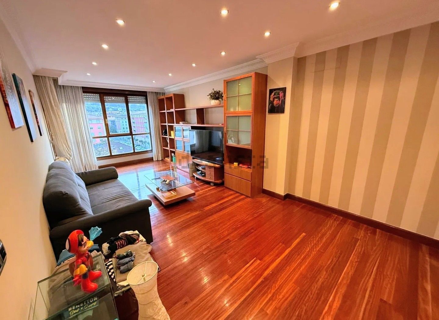 Sala de estar de Piso de alquiler en Bilbao  con Calefacción, Terraza y Amueblado