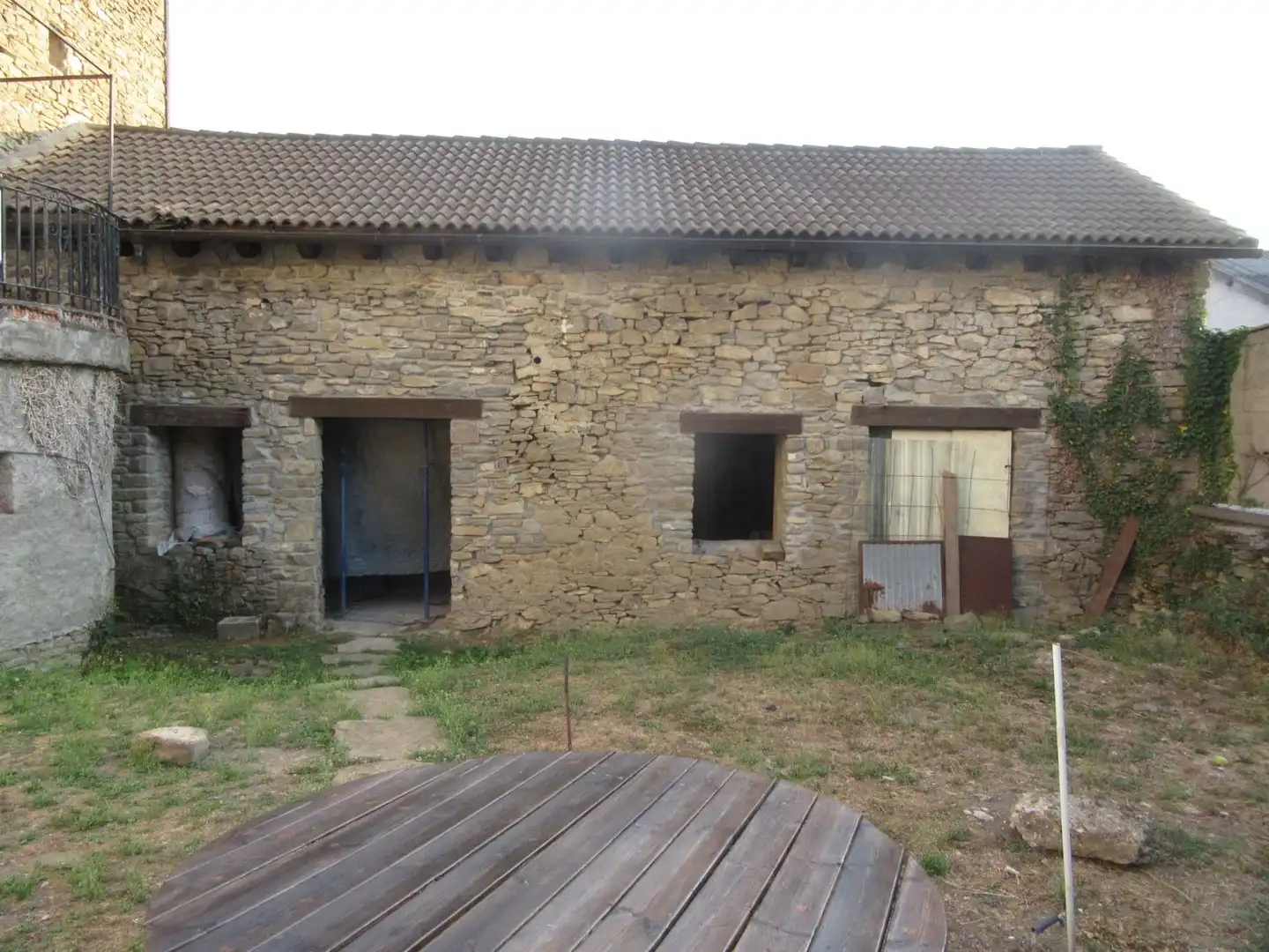 Vista exterior de Casa o chalet en venta en Yebra de Basa con Jardín privado