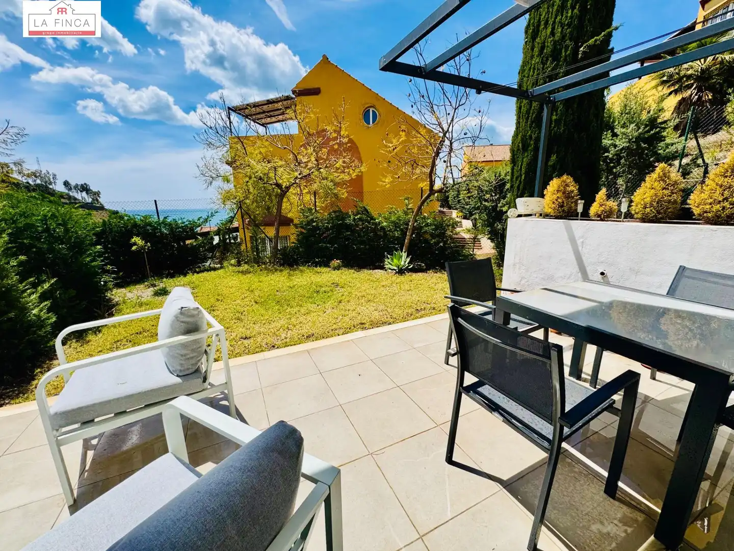 Terrassa de Pis en venda en Rincón de la Victoria amb Aire condicionat, Jardí privat i Terrassa