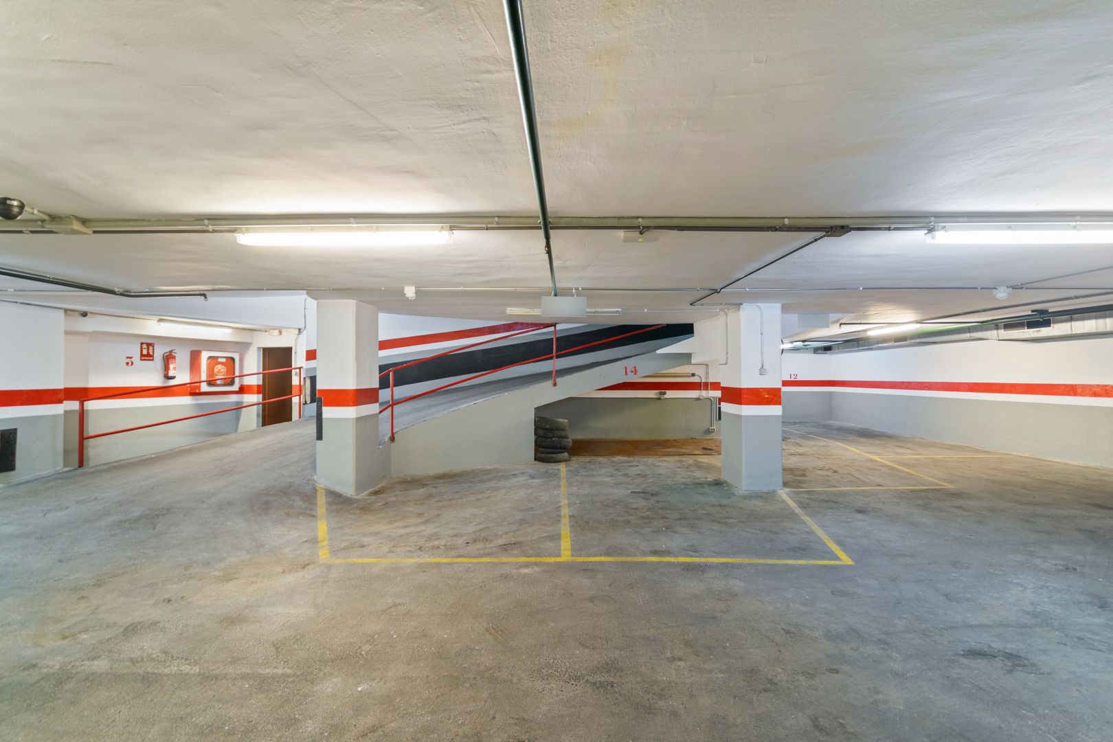 Aparcament de Garatge en venda en  Barcelona Capital amb Alarma