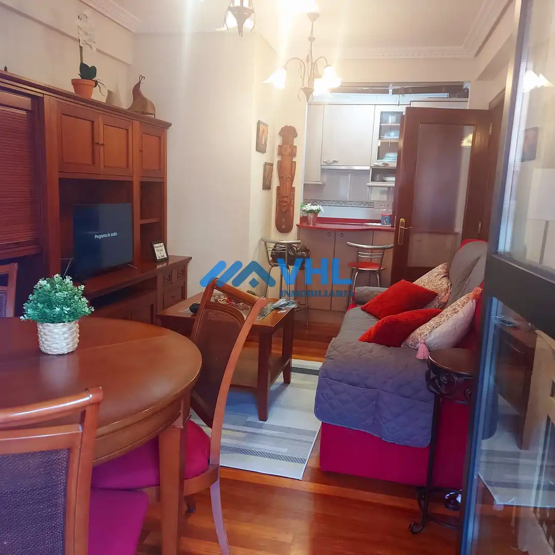 Sala de estar de Apartamento en venta en Castro-Urdiales con Calefacción, Terraza y Trastero