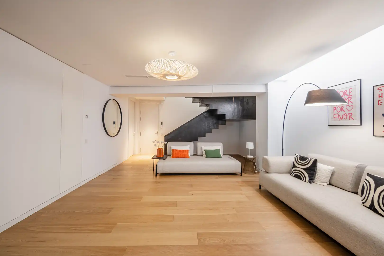 Wohnzimmer von Maisonette zum Verkauf in Barcelona mit Klimaanlage, Heizung und Privatgarten