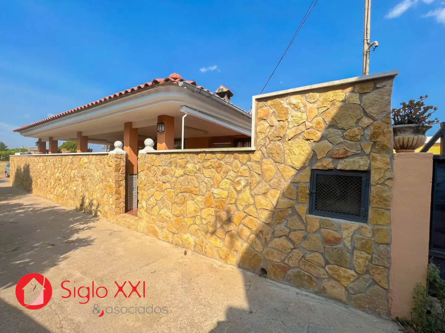 Vista exterior de Casa o chalet en venta en Vila-real con Aire acondicionado, Calefacción y Jardín privado