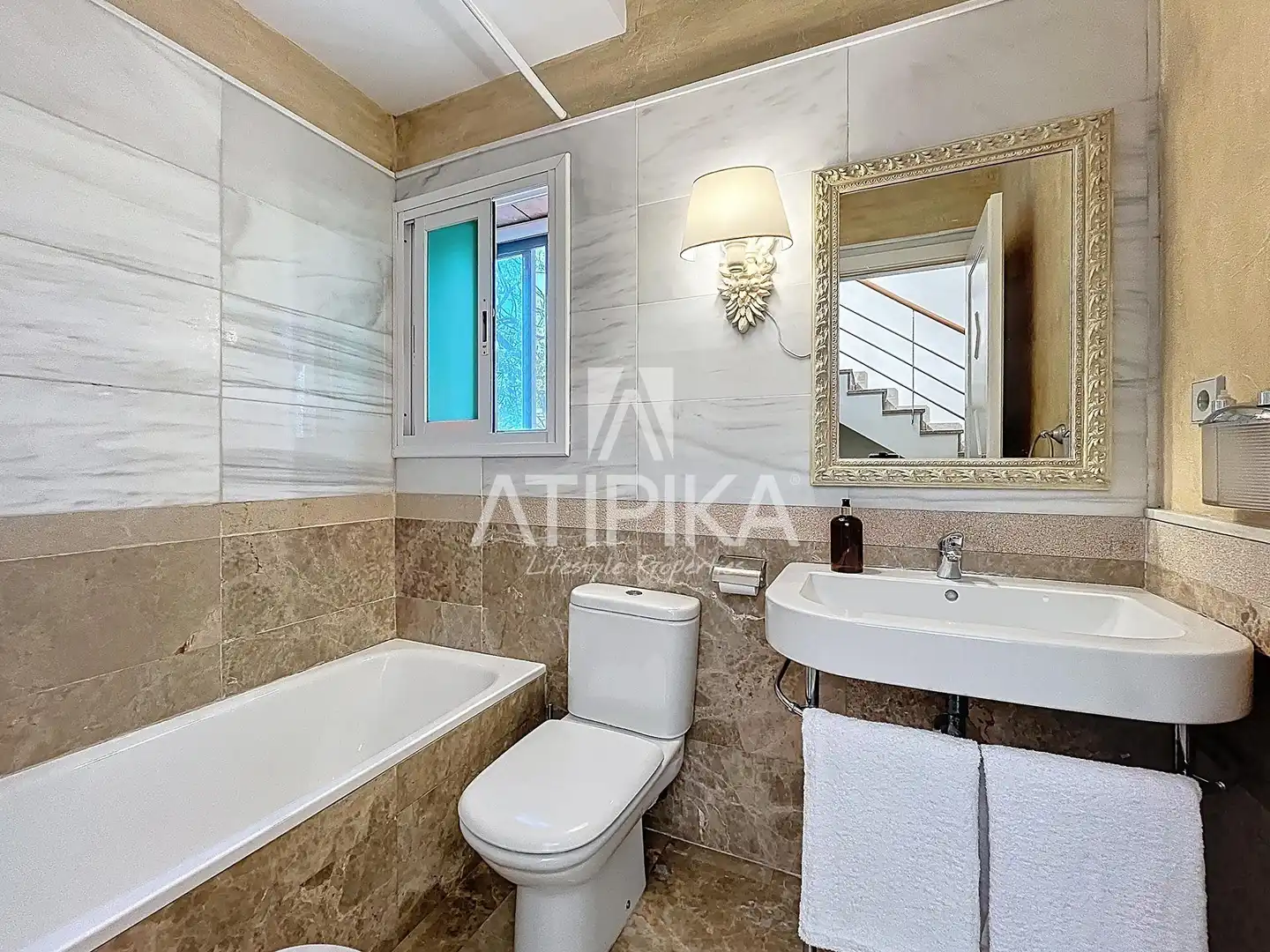Baño de Casa o chalet de alquiler en Castelldefels con Aire acondicionado, Calefacción y Terraza