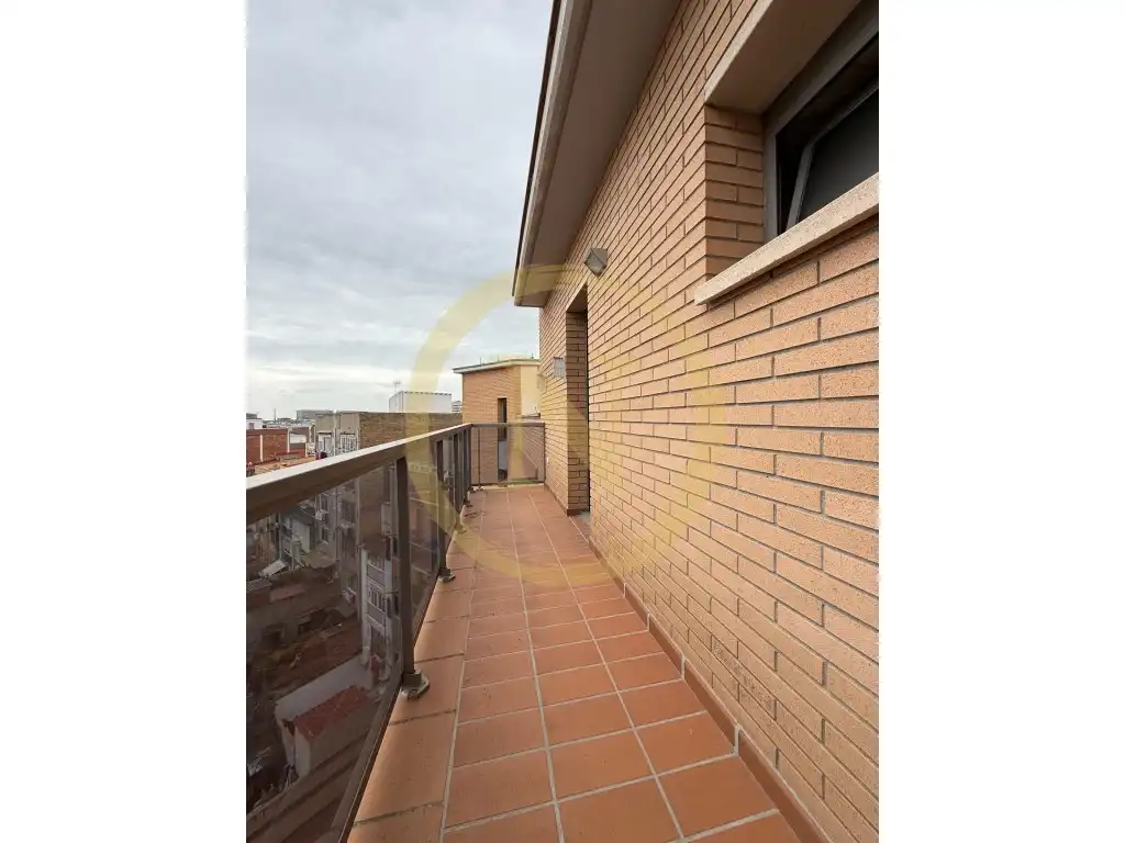 Balcony of Attic for sale in Barcelona  with Air Conditioner