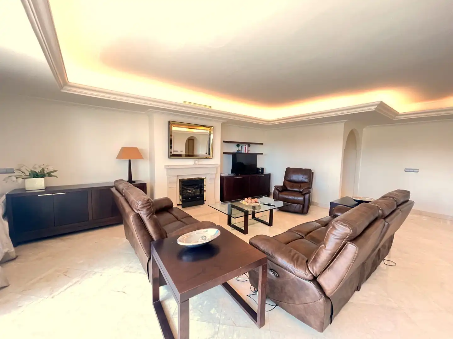 Sala de estar de Apartamento de alquiler en Marbella con Aire acondicionado, Terraza y Amueblado